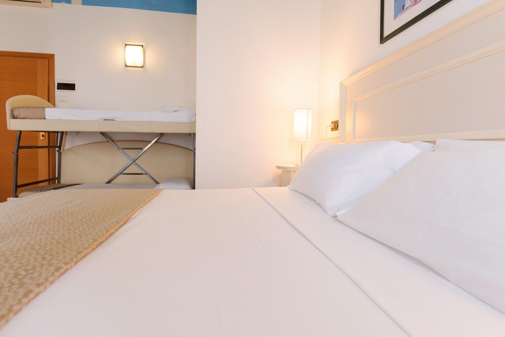 Hotel Fra I Pini Rimini Luaran gambar