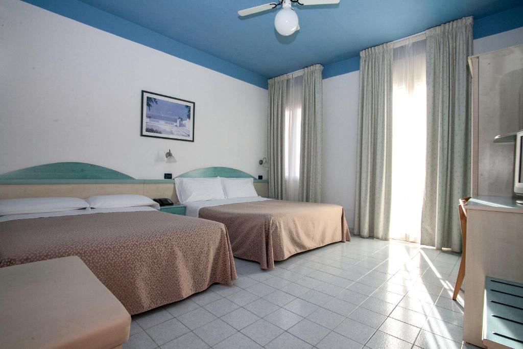 Hotel Fra I Pini Rimini Luaran gambar